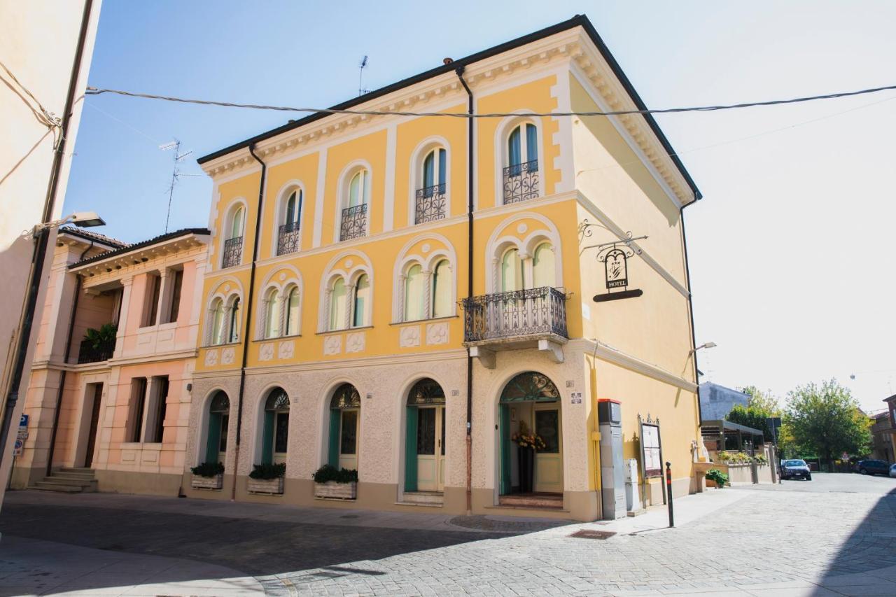 Hotel San Genesio Fabbrico Exterior foto