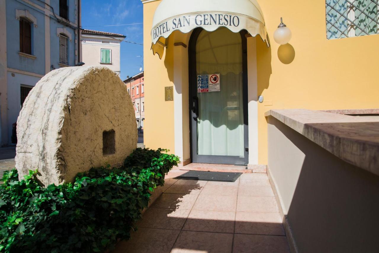 Hotel San Genesio Fabbrico Exterior foto