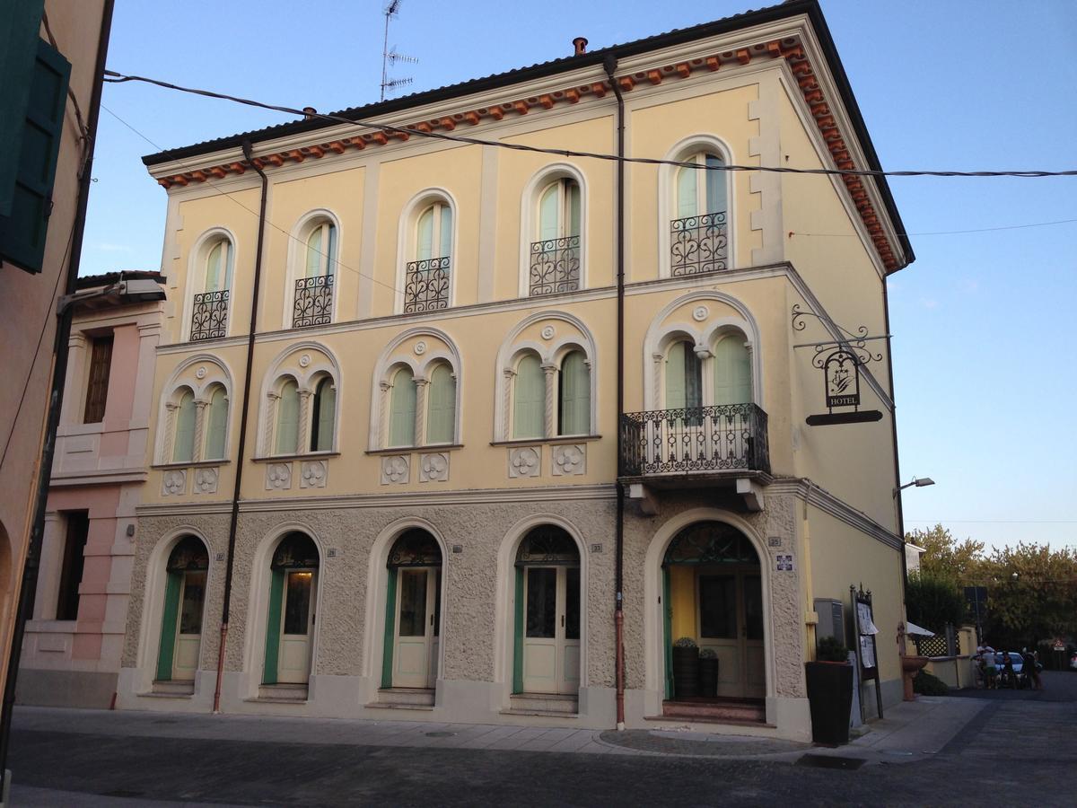 Hotel San Genesio Fabbrico Exterior foto